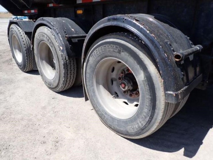 2007-axle-end-dump-image-36