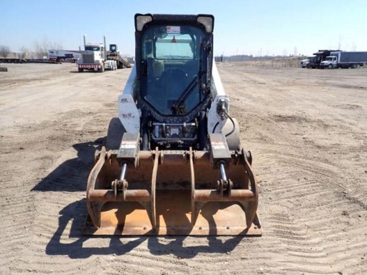 2014-bobcat-s590-image-2
