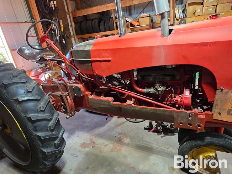 massey-ferguson-22-image-4