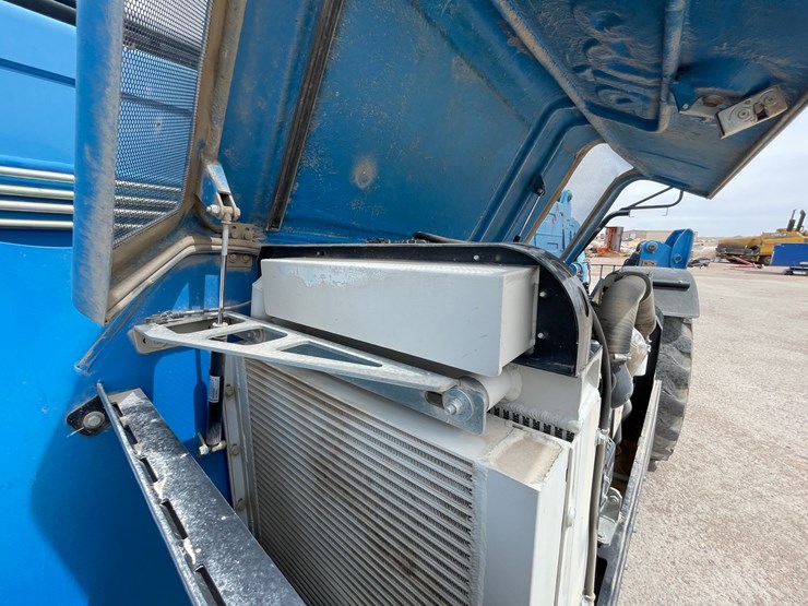 2019-genie-gth1256-image-86
