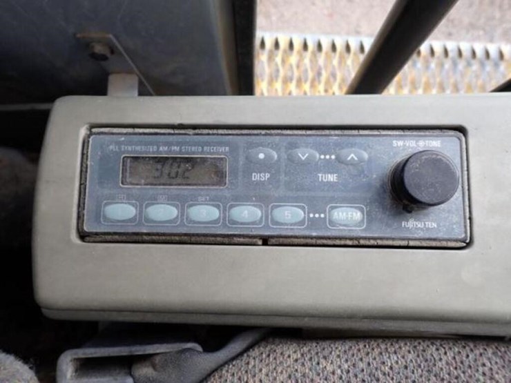 2001-deere-270-lc-image-18