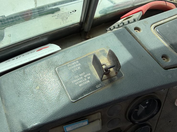1996-mack-rd688c-cement-truck-image-70