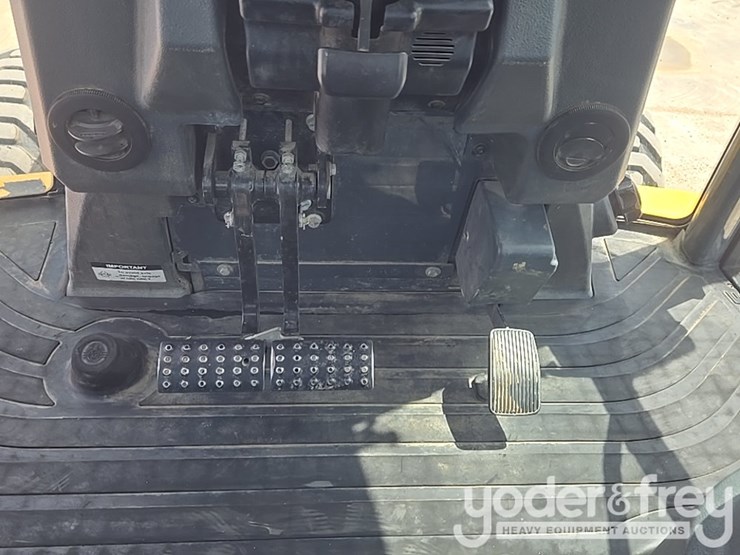 2020-deere-310sl-image-50