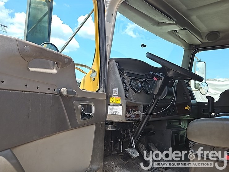 2007-caterpillar-c7-image-19