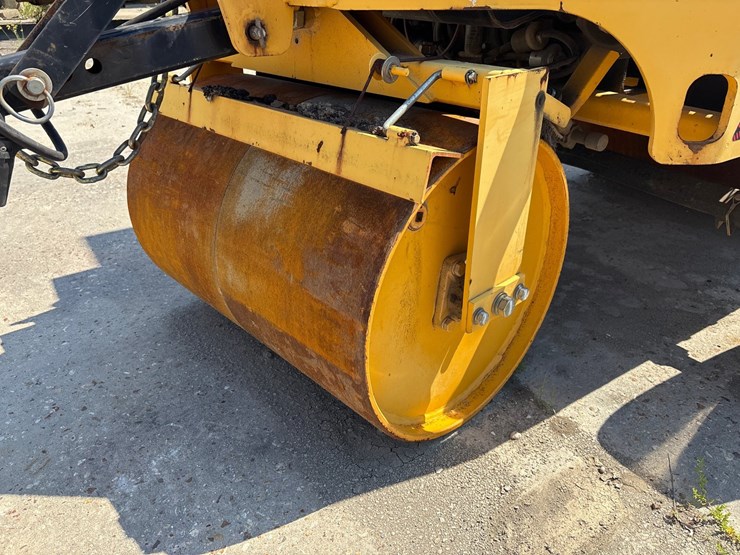 #3-•-2019-mauldin-compact-roller-image-5