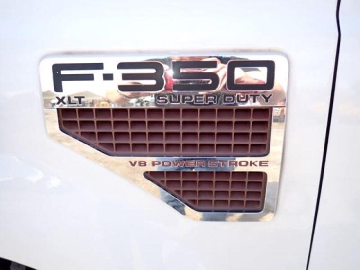 2010-ford-f350-xlt-image-23