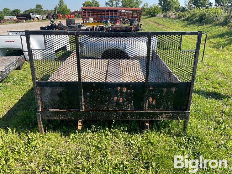 wood-floor-flatbed-image-2