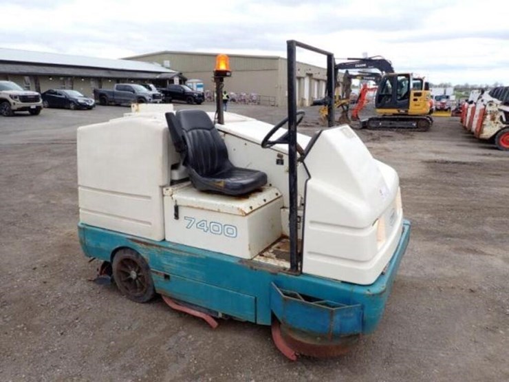 2001-tennant-7400-image-3