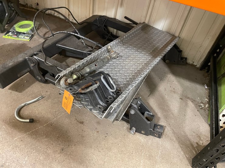 #4564-•-rv-motorcycle-carrier-with-hydraulic-lift-image-1