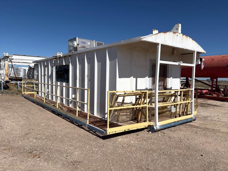 40’-x-15’-x-13.5’-doghouse-image-1