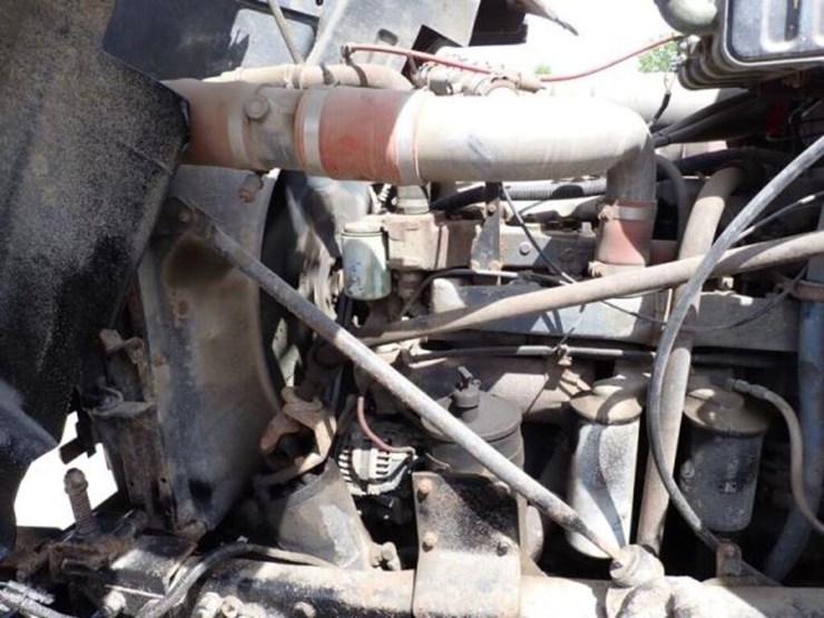 1993-mack-rd690s-image-25