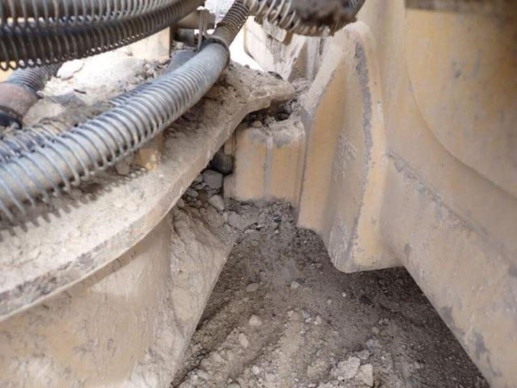 2018-caterpillar-d5k2-xl-image-32