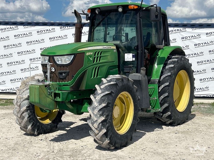 john-deere-6125m-image-1