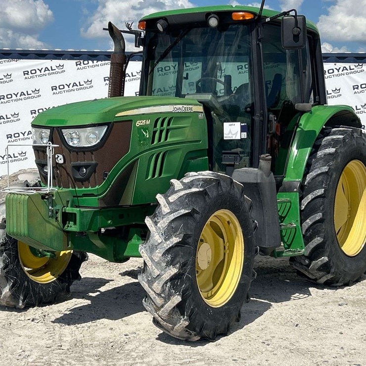 JOHN DEERE 6125M