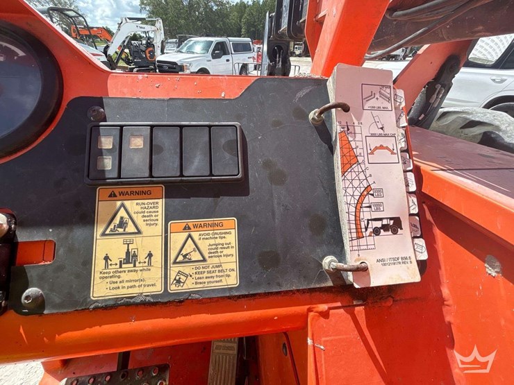 2018-jlg-10054-10,000lb-4x4-rough-terrain-telehandler-image-20