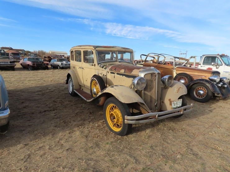 1932-chrysler-4dr-sedan-image-1