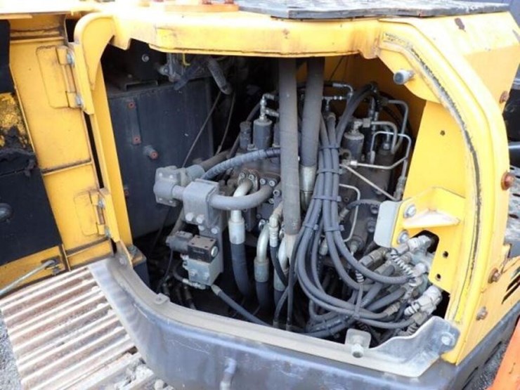 2018-volvo-ecr355el-image-35