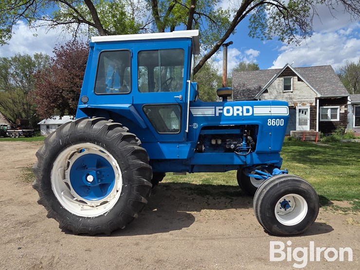1973-ford-8600-image-4