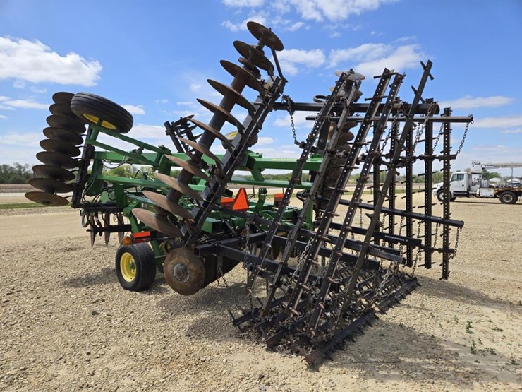 john-deere-637-image-12