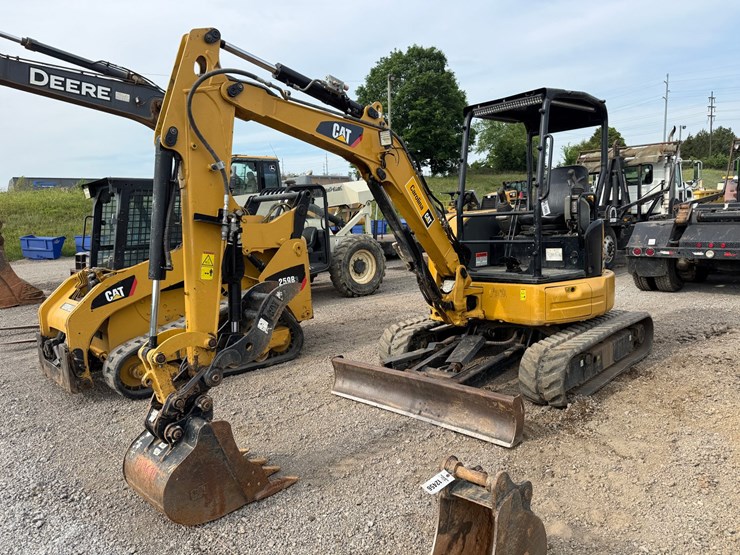 caterpillar-303-image-1