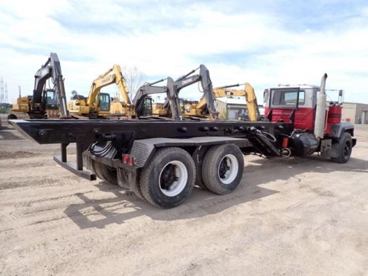 1993-mack-rd690s-image-5