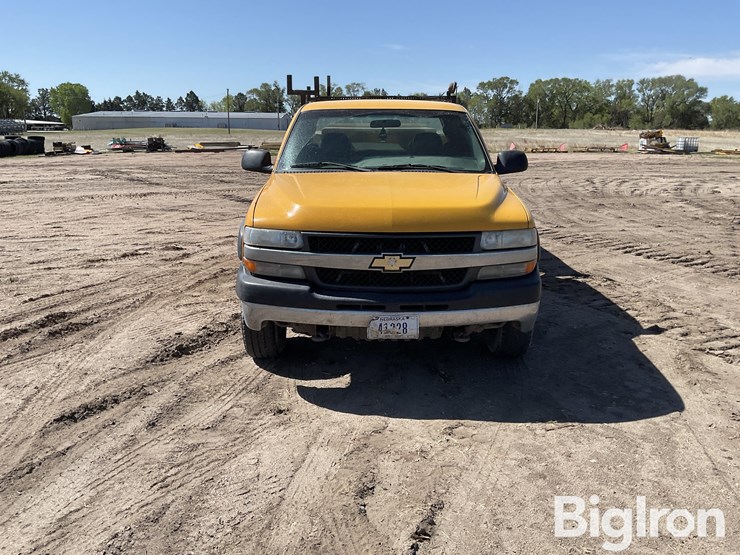 2001-chevrolet-2500hd-image-2