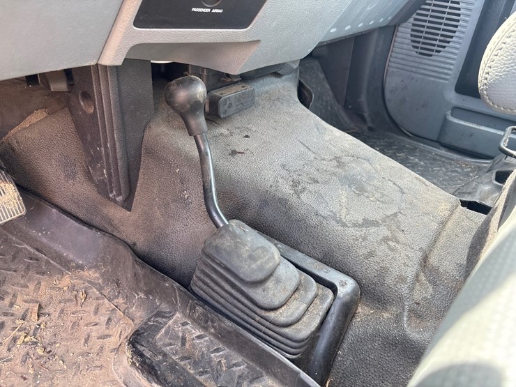2012-ford-f350-image-13