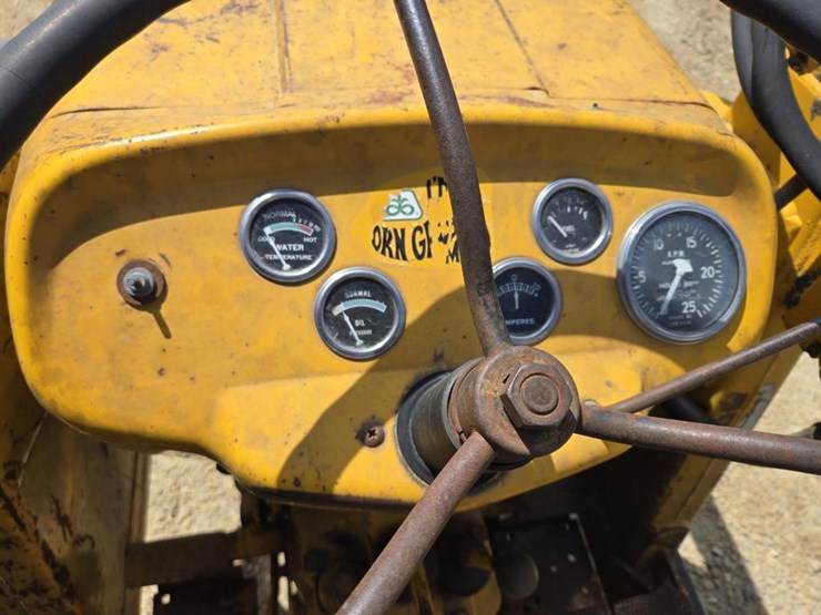 massey-ferguson-2135-image-10
