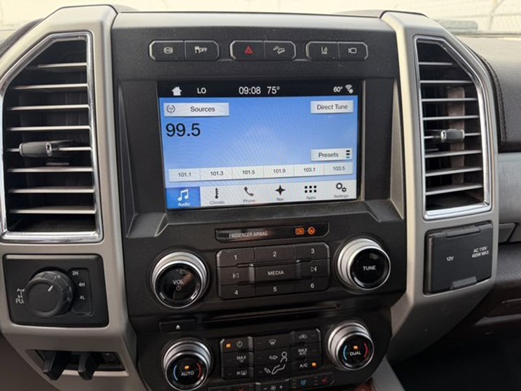 2017-ford-f350-image-13