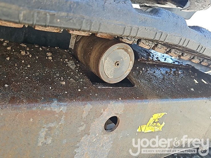 2019-bobcat-e32-image-10