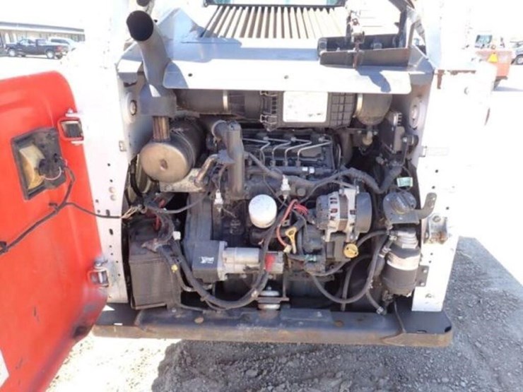 2018-bobcat-s650-image-33