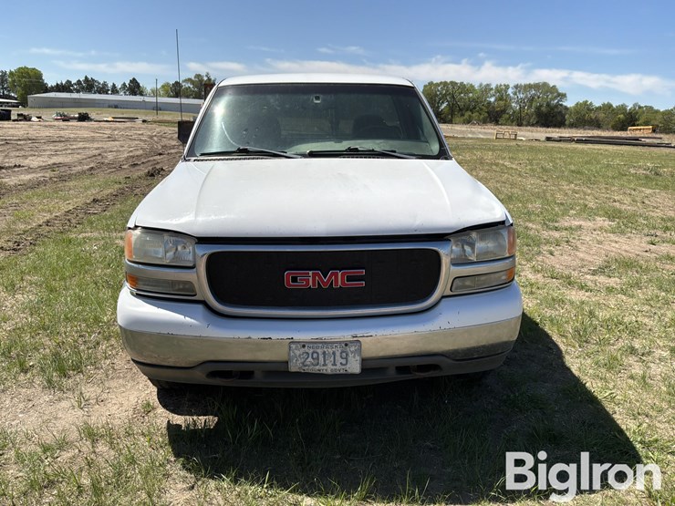 2002-gmc-sierra-1500-image-2