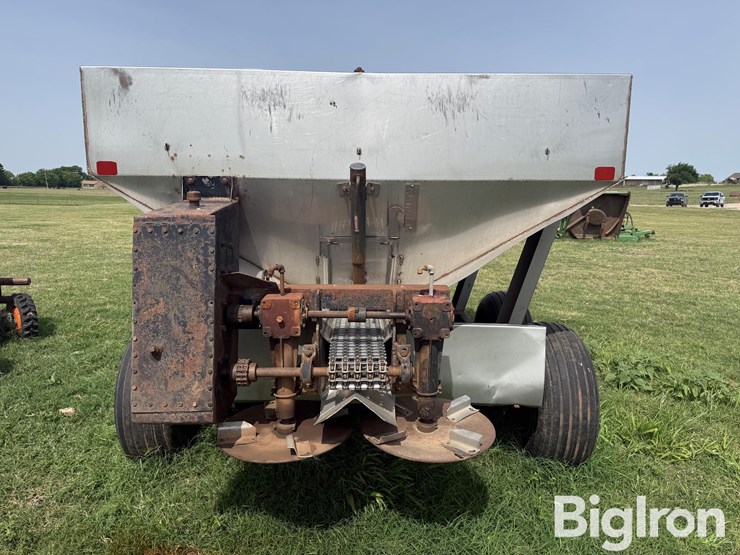 fertilizer-spreader-image-6