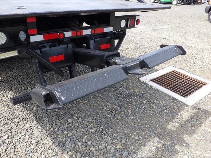 2018-hino-338-image-10