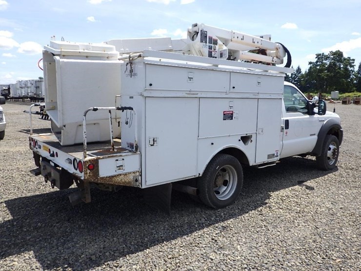 2005-ford-f550-image-5