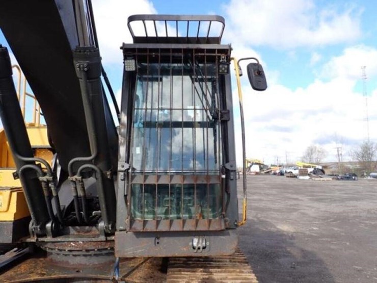 2015-volvo-ec250el-image-19