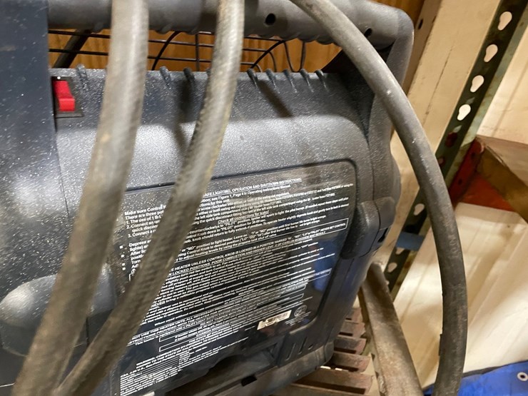 #4569-•-mr.-heater-buddy-heater-with-hose-image-4