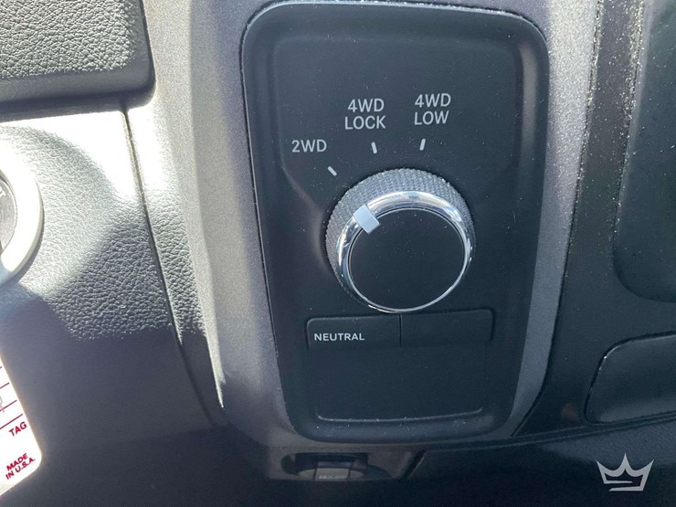 2016-dodge-1500-image-18
