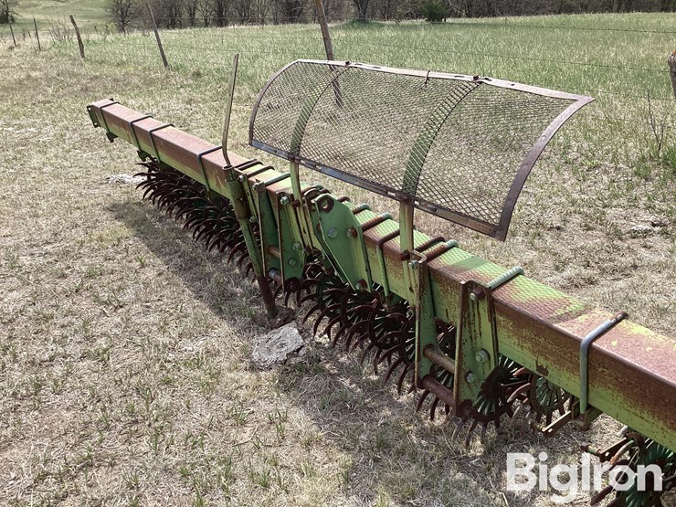 john-deere-400-image-8