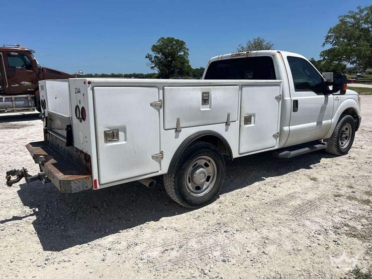 2014-ford-f350-image-3