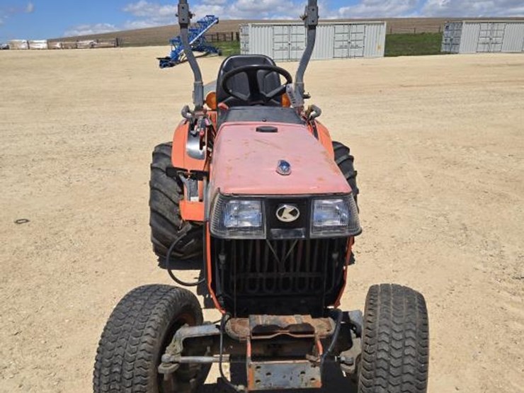 kubota-b2410-image-2