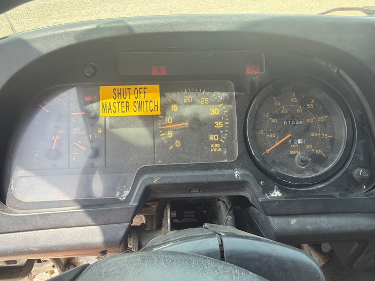 1997-gmc-t6500-image-11