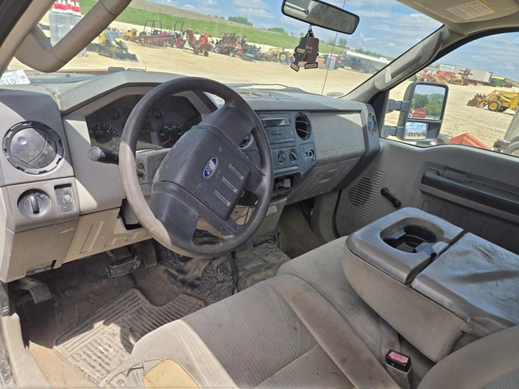 2008-ford-f250-image-11