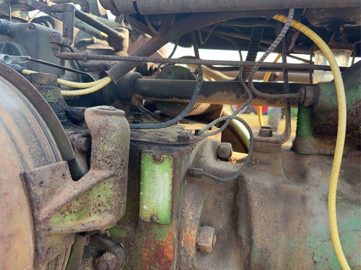 john-deere-h-image-34