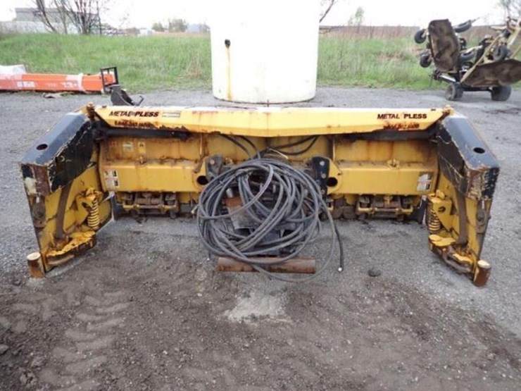 metal-pless-8-12-ft-live-edge-snow-plow-agh083013l-image-5