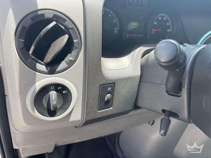 2017-ford-e450-image-23
