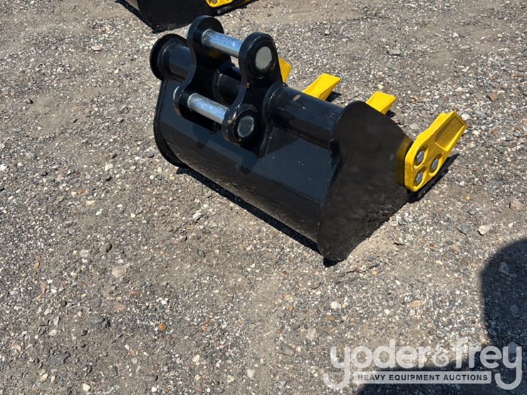 unused-16"-bucket-to-suit-excavator-image-3
