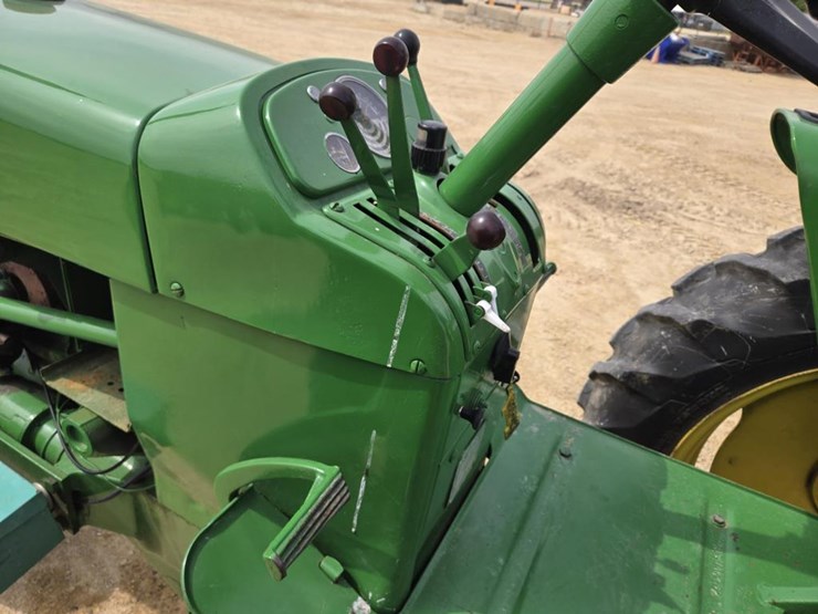 1961-john-deere-2010-image-12