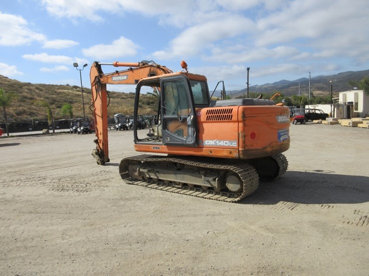 2010-doosan-dx140-lc-image-4