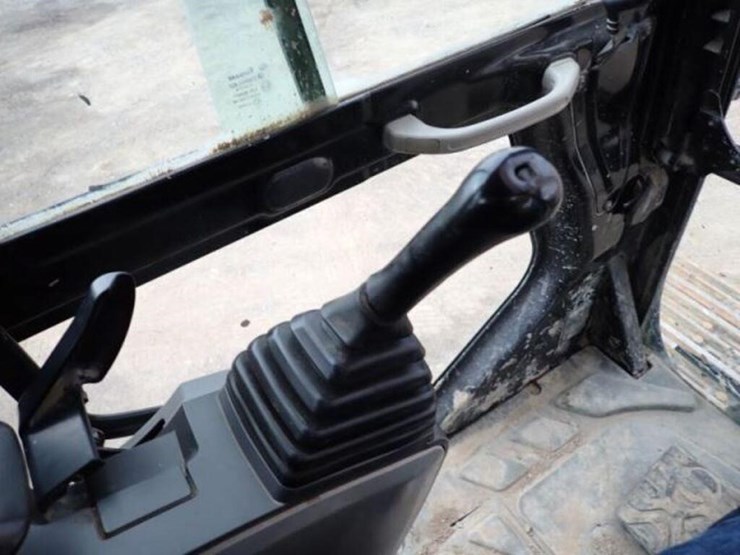 2015-caterpillar-349fl-image-15